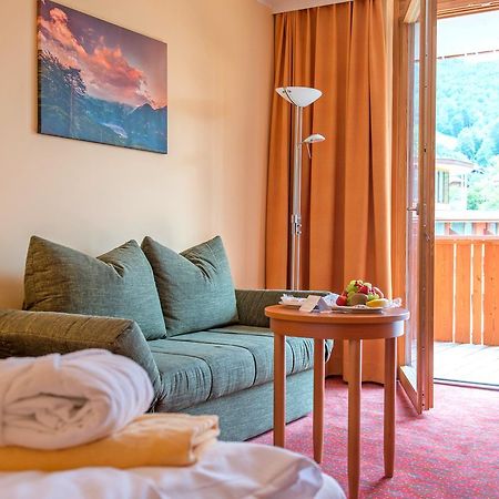 Vivea Gesundheitshotel Bad Goisern באד גויסרן מראה חיצוני תמונה