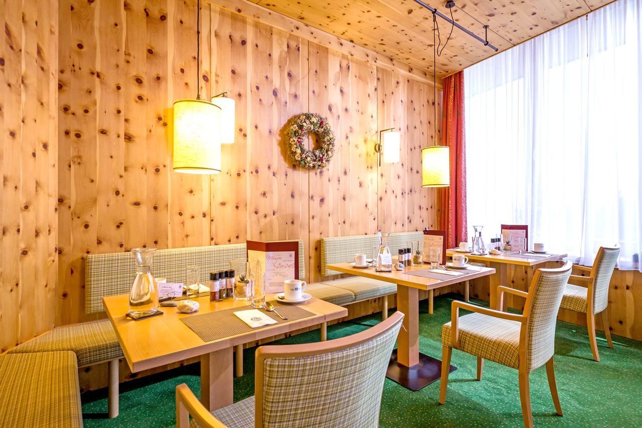 Vivea Gesundheitshotel Bad Goisern באד גויסרן מראה חיצוני תמונה