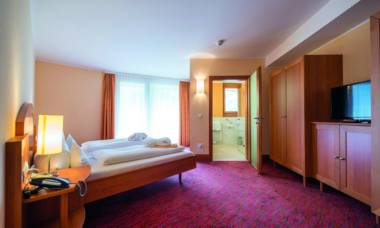Vivea Gesundheitshotel Bad Goisern באד גויסרן מראה חיצוני תמונה